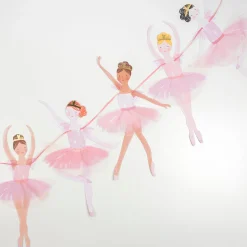 Ballerina Garland><noscript><img width=
