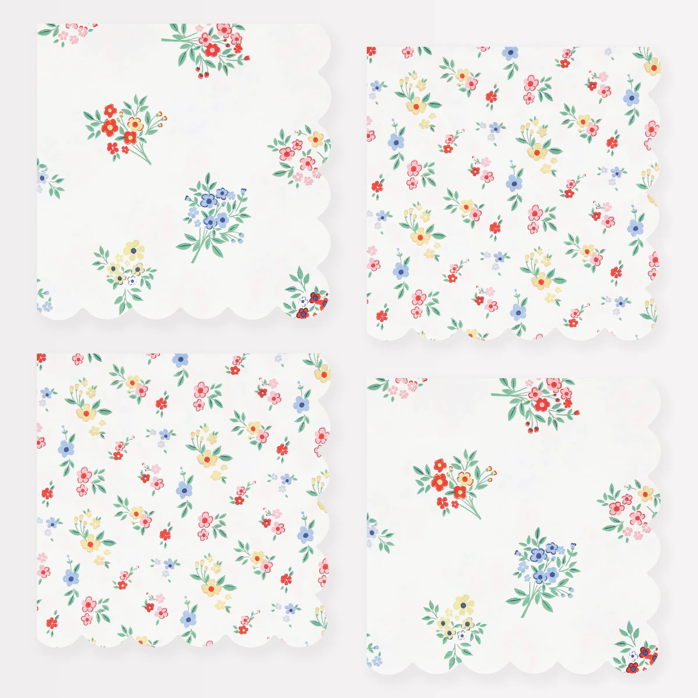 Ditsy Posy Scalloped Small Napkins (x 16)>Meri Meri Hot