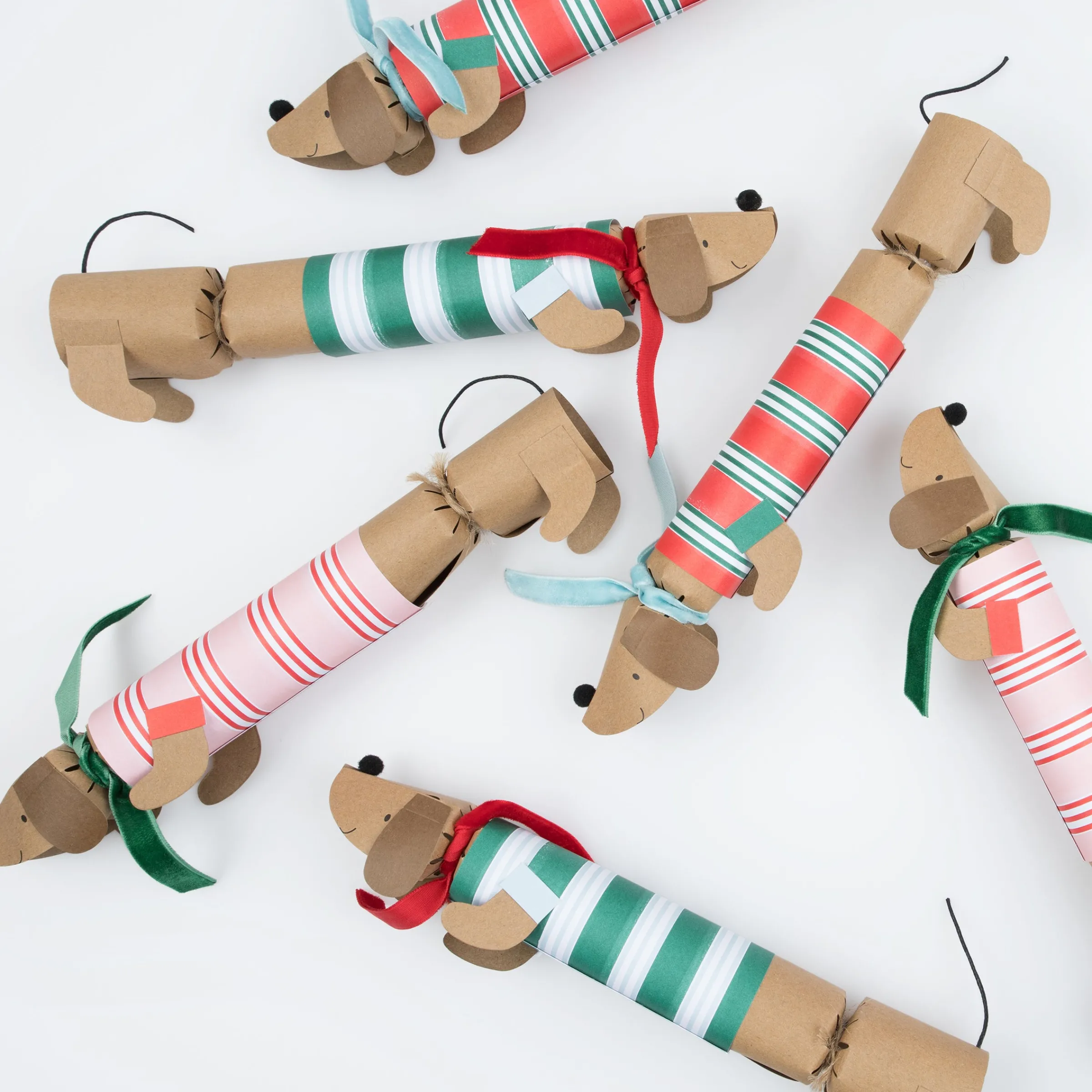 Festive Stripe Sausage Dog Crackers (x 6)>Meri Meri Sale