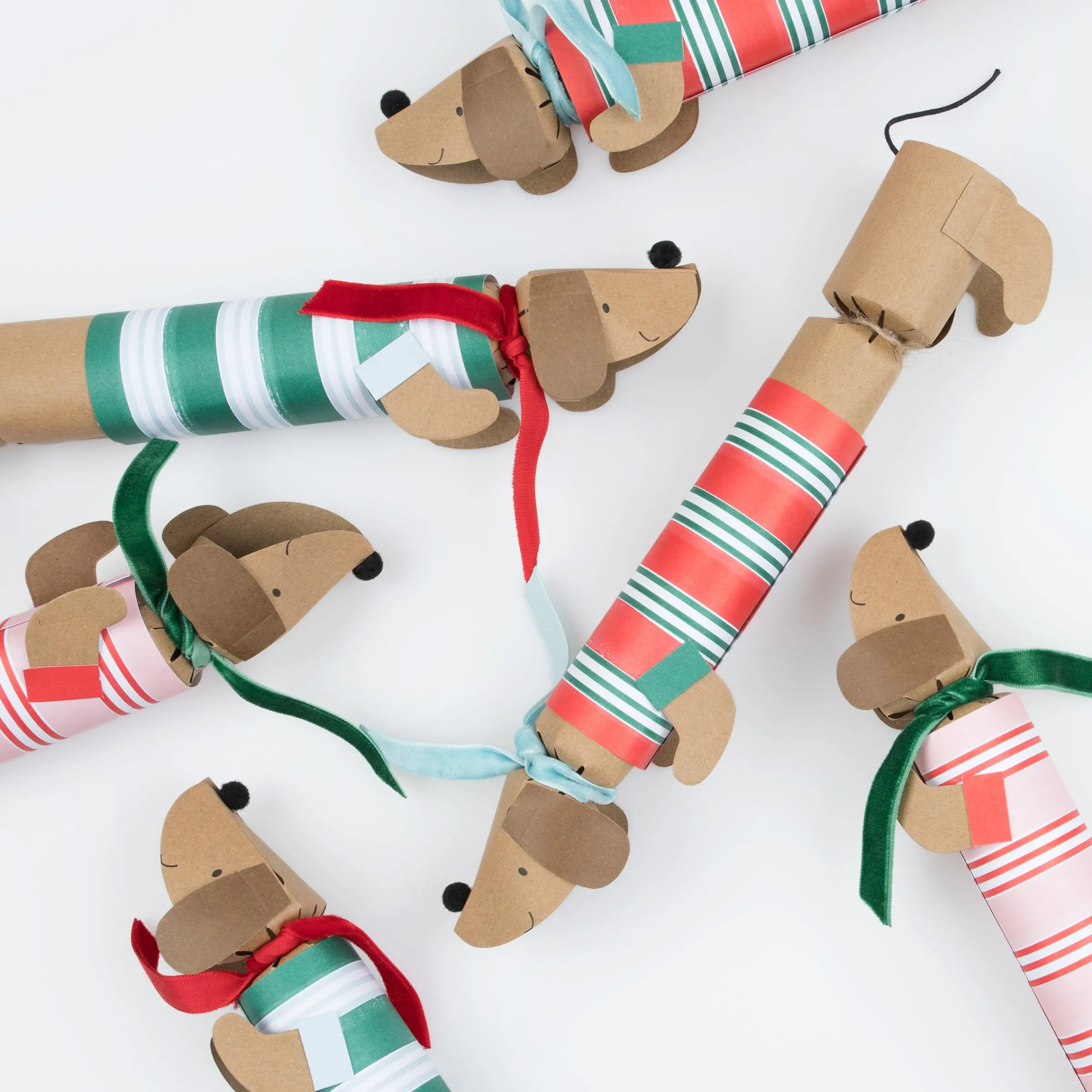 Festive Stripe Sausage Dog Crackers (x 6)>Meri Meri Sale