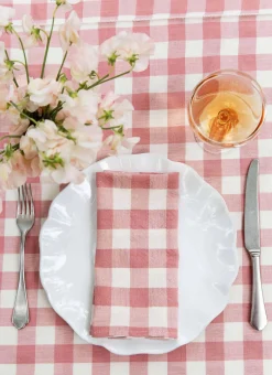 Gingham Rosa Tablecloth>Meri Meri Fashion