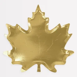 Gold Maple Leaf Plates (x 8)><noscript><img width=