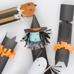 Happy Halloween Character Crackers (x 8)><noscript><img width=