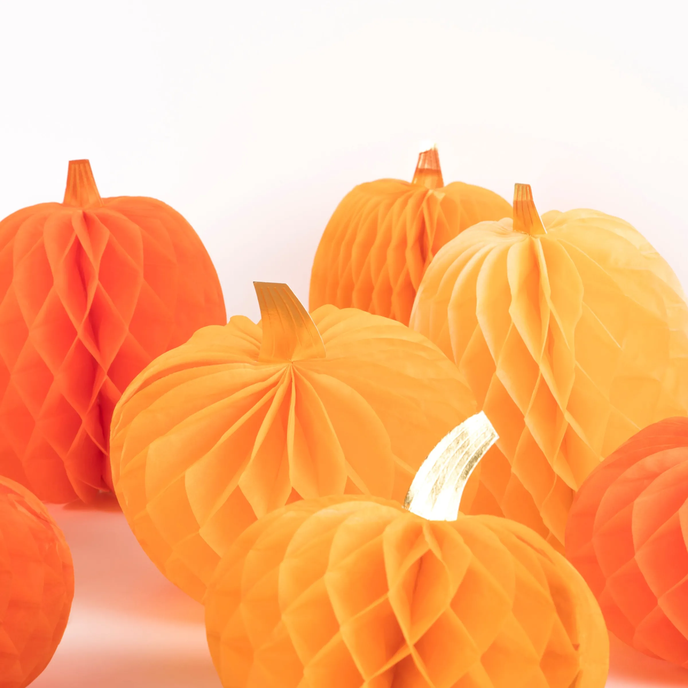 Honeycomb Pumpkins (x 10)>Meri Meri Clearance