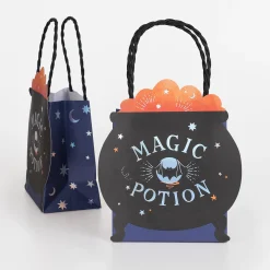 Making Magic Cauldron Party Bags (x 8)><noscript><img width=