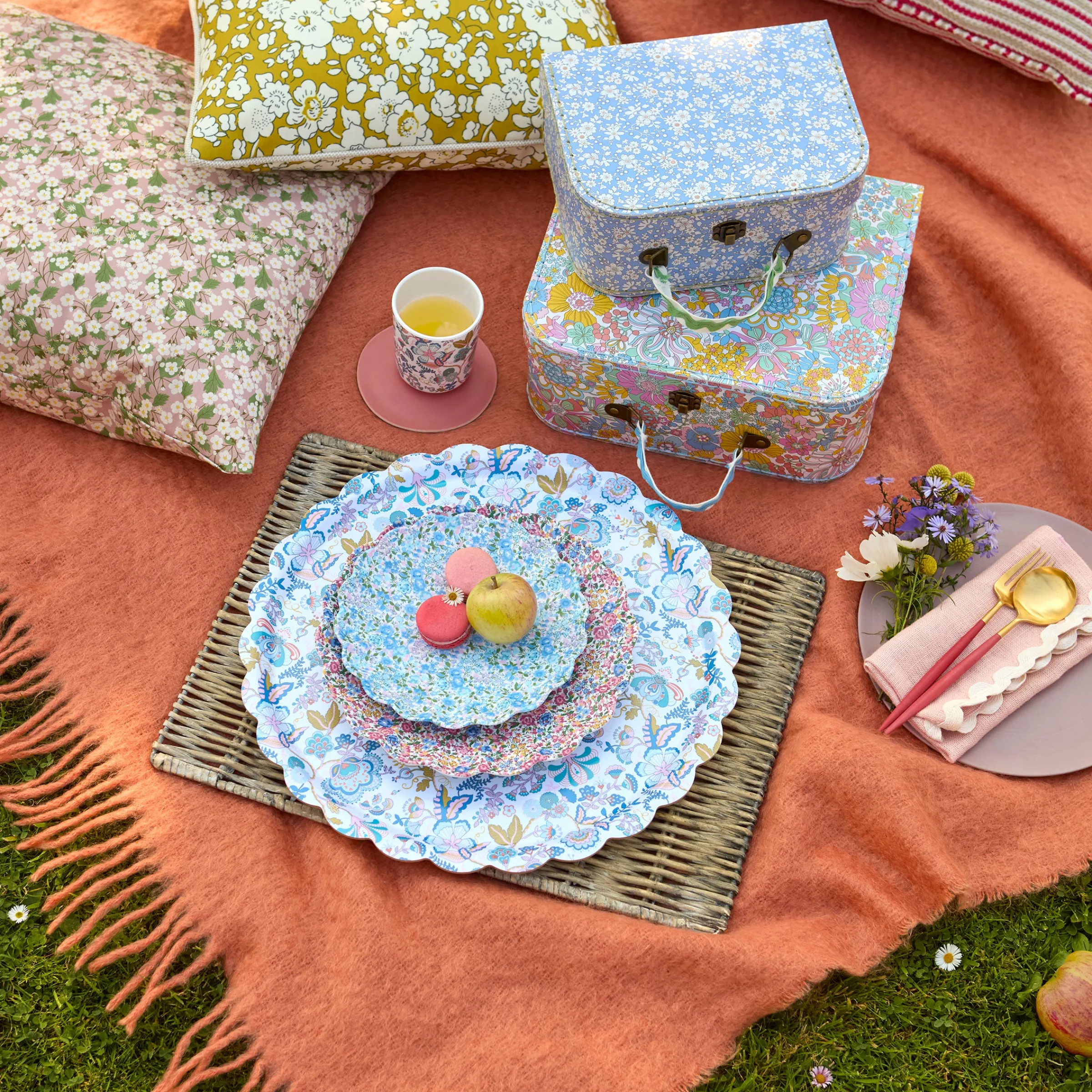 x Liberty Mabelle Small Tray>Meri Meri Fashion