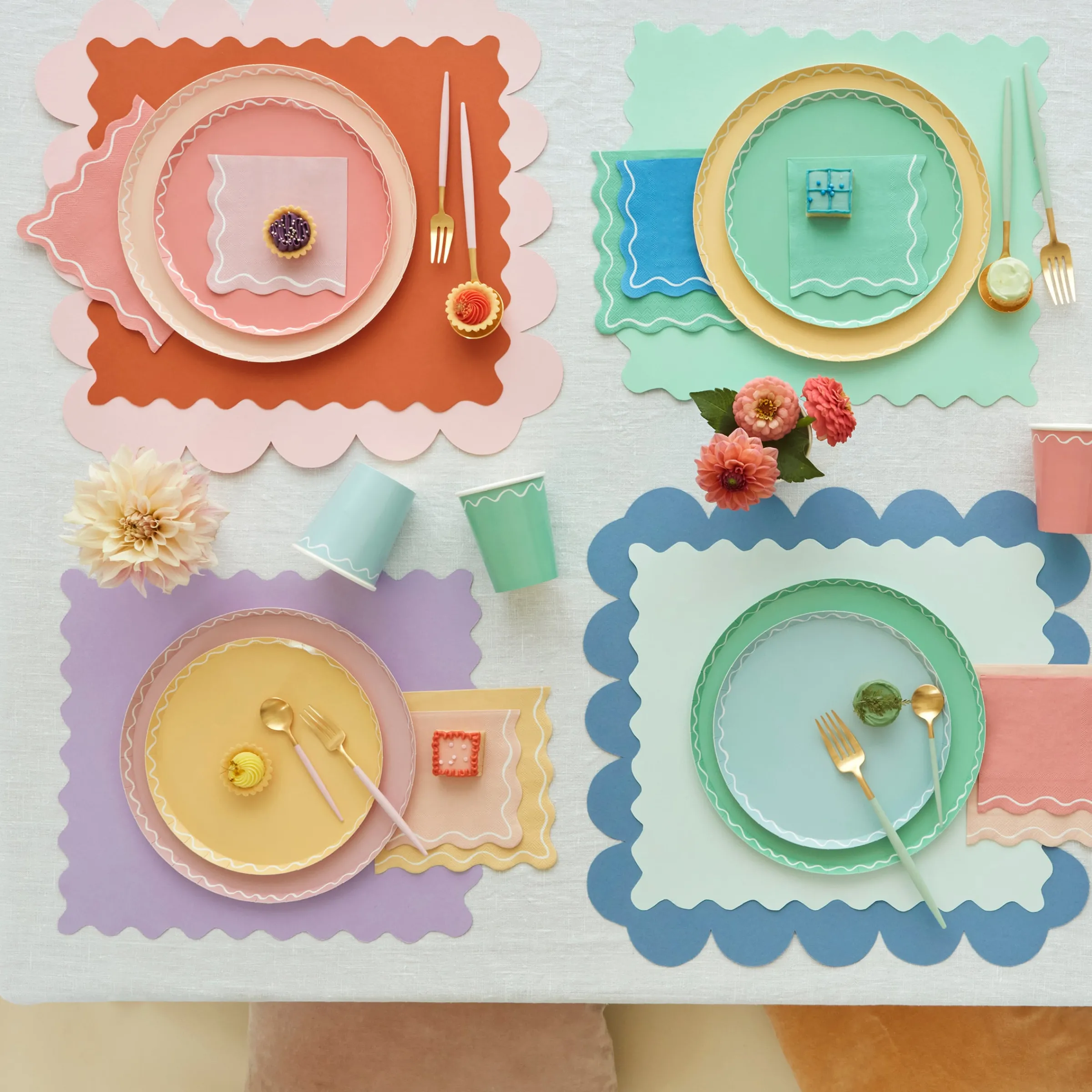 Mixed Wavy Line Cups (x 8)>Meri Meri Discount