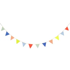 Multicolor Knitted Flag Garland><noscript><img width=