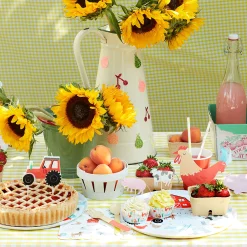 On The Farm Cupcake Kit (x 24 toppers)><noscript><img width=