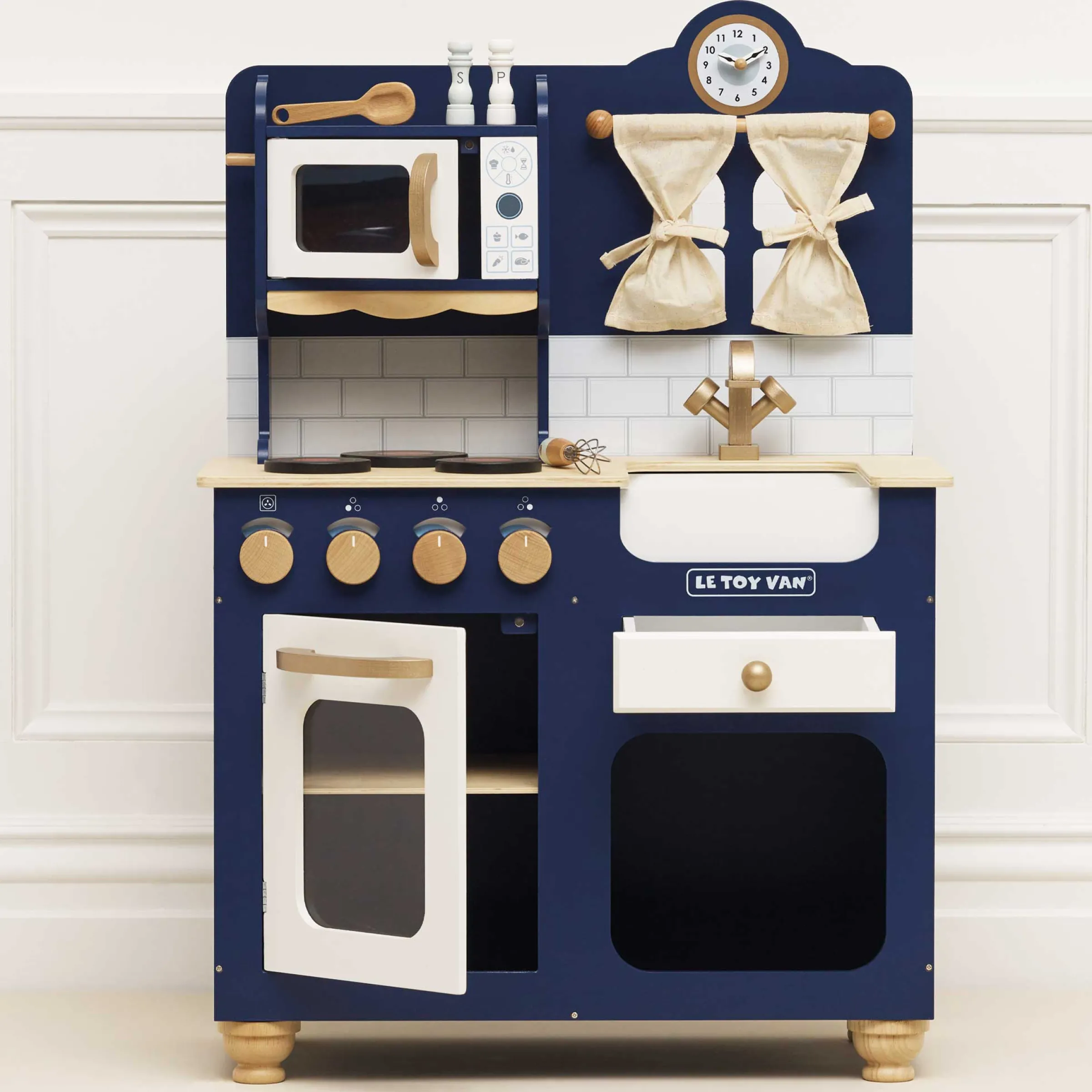 Oxford Wooden Play Kitchen>Meri Meri Clearance