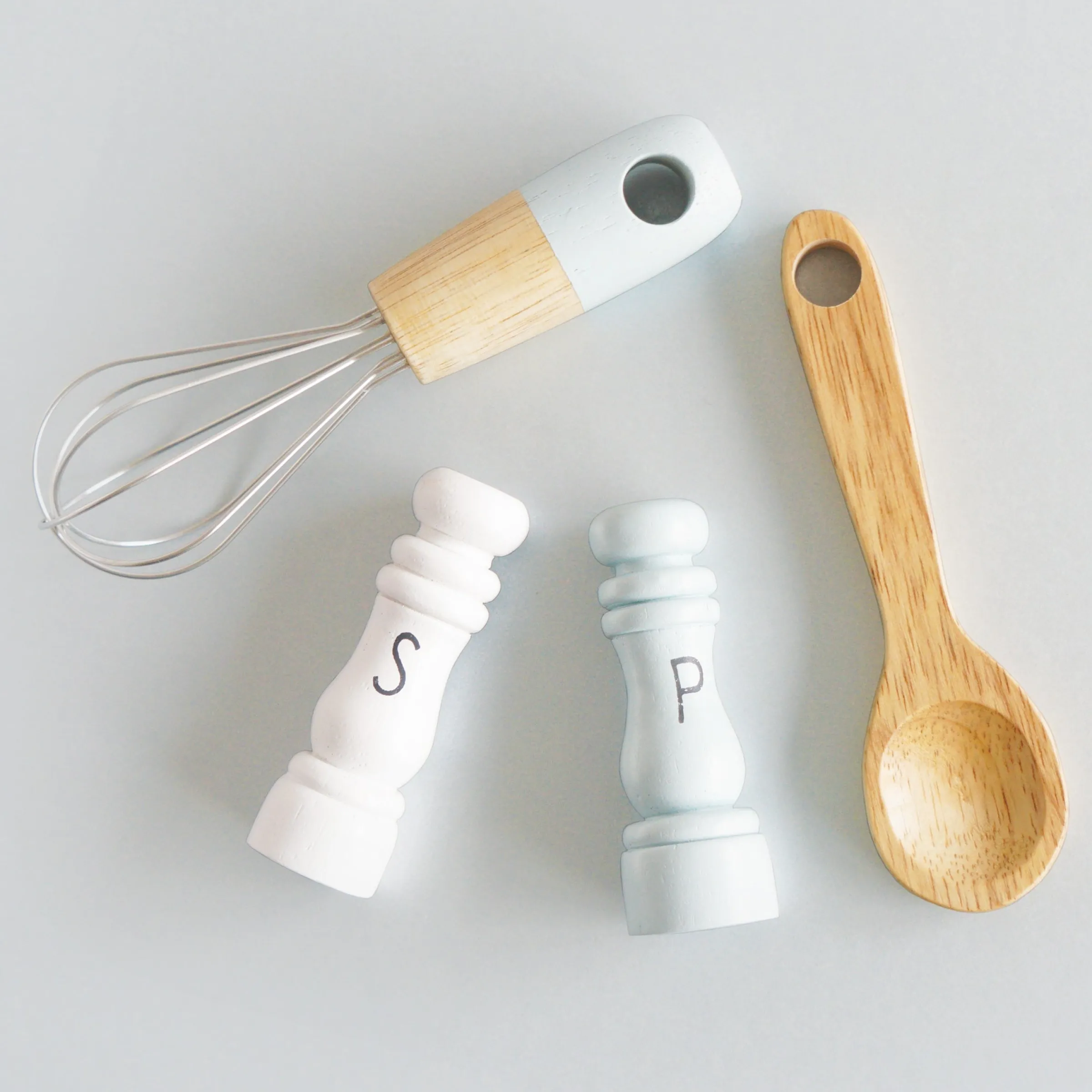 Oxford Wooden Play Kitchen>Meri Meri Clearance