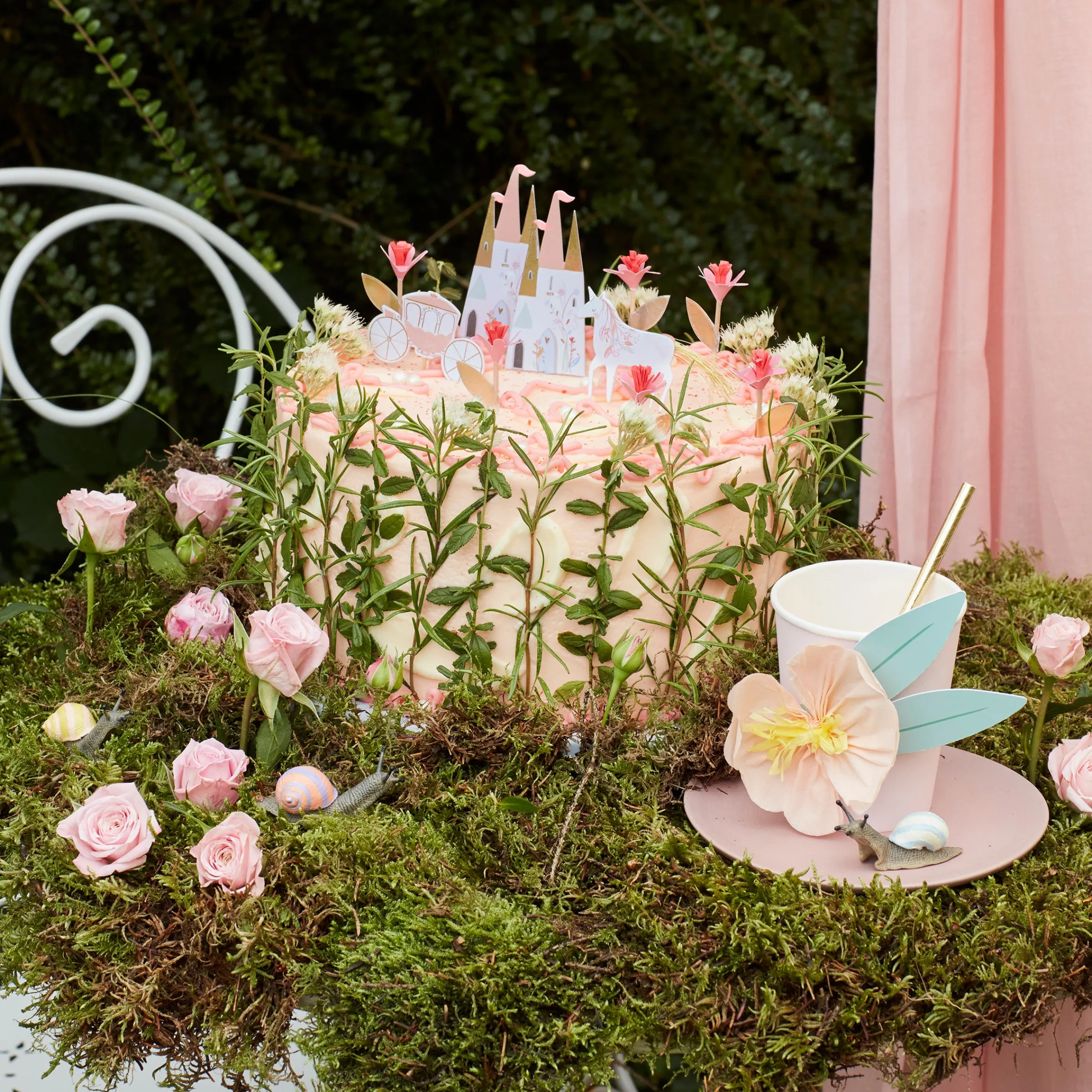 Paper Flower Cups (x 8)>Meri Meri Clearance