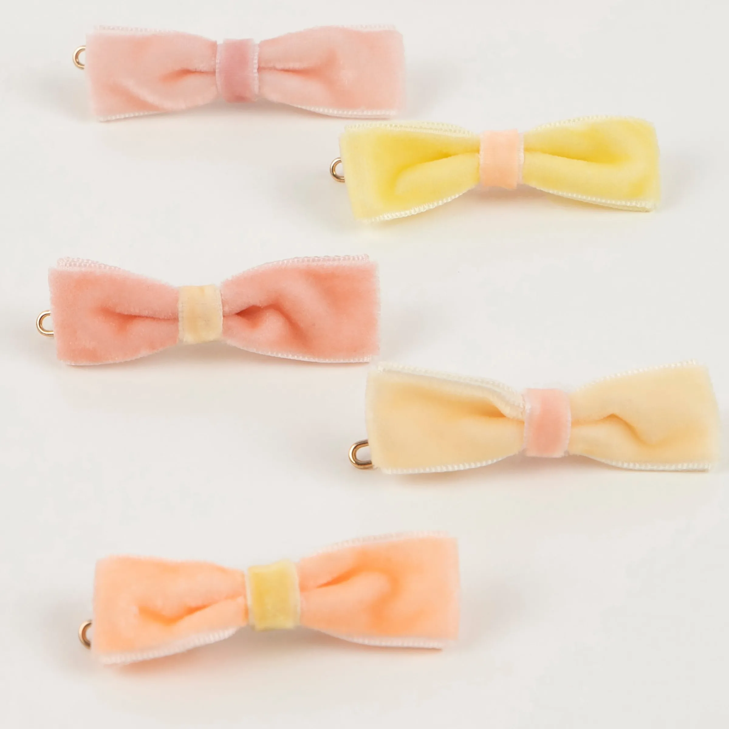 Pastel Velvet Mini Bow Clips (x 10)>Meri Meri Sale