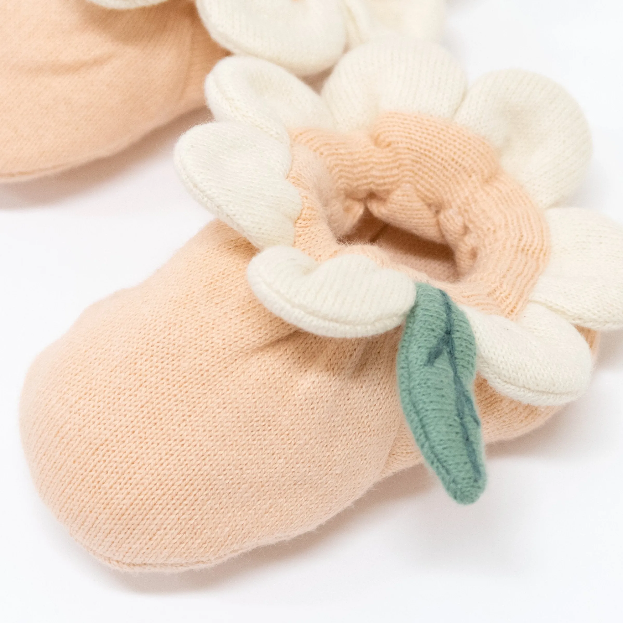 Peach Daisy Baby Booties>Meri Meri Fashion
