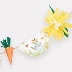 Peter Rabbit™ In The Garden Garland><noscript><img width=