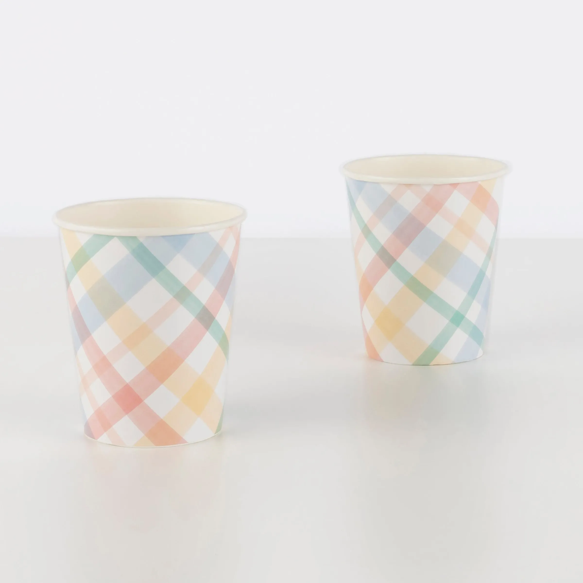 Plaid Pattern Cups (x 8)>Meri Meri Best