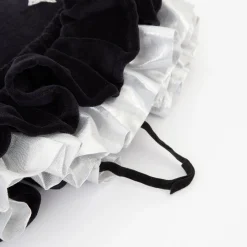 Pointed Black Hat><noscript><img width=