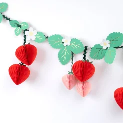Strawberry Garland><noscript><img width=