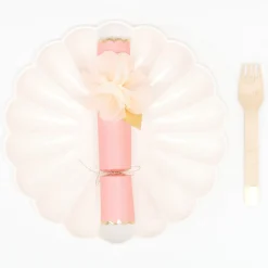 Tissue Floral Crackers (x 6)><noscript><img width=