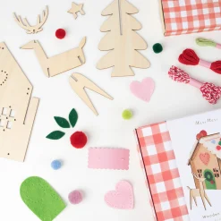 Wooden Embroidery Gingerbread House Kit><noscript><img width=